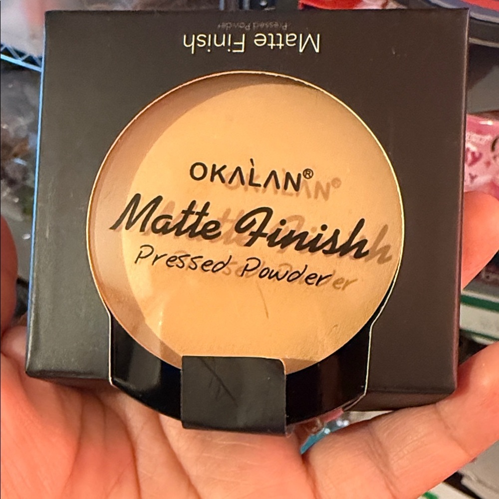 Okalan Matte Finish Pressed Powder - Cream